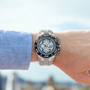 Reloj Festina Chrono Bike F20755/2 puesto en la muñeca