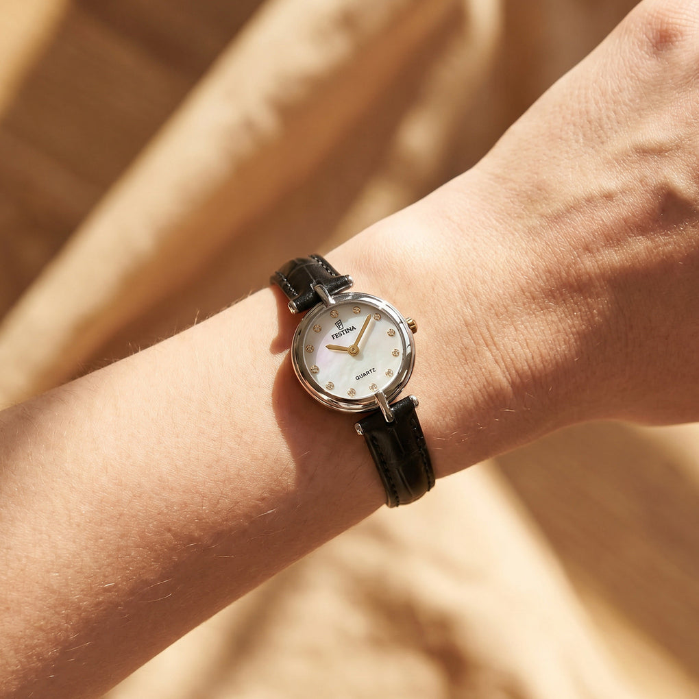 Reloj Festina Mademoiselle F20787/4 puesto en la muñeca