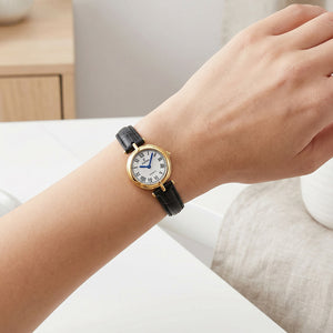 Reloj Festina Mademoiselle F20788/1 puesto en la muñeca