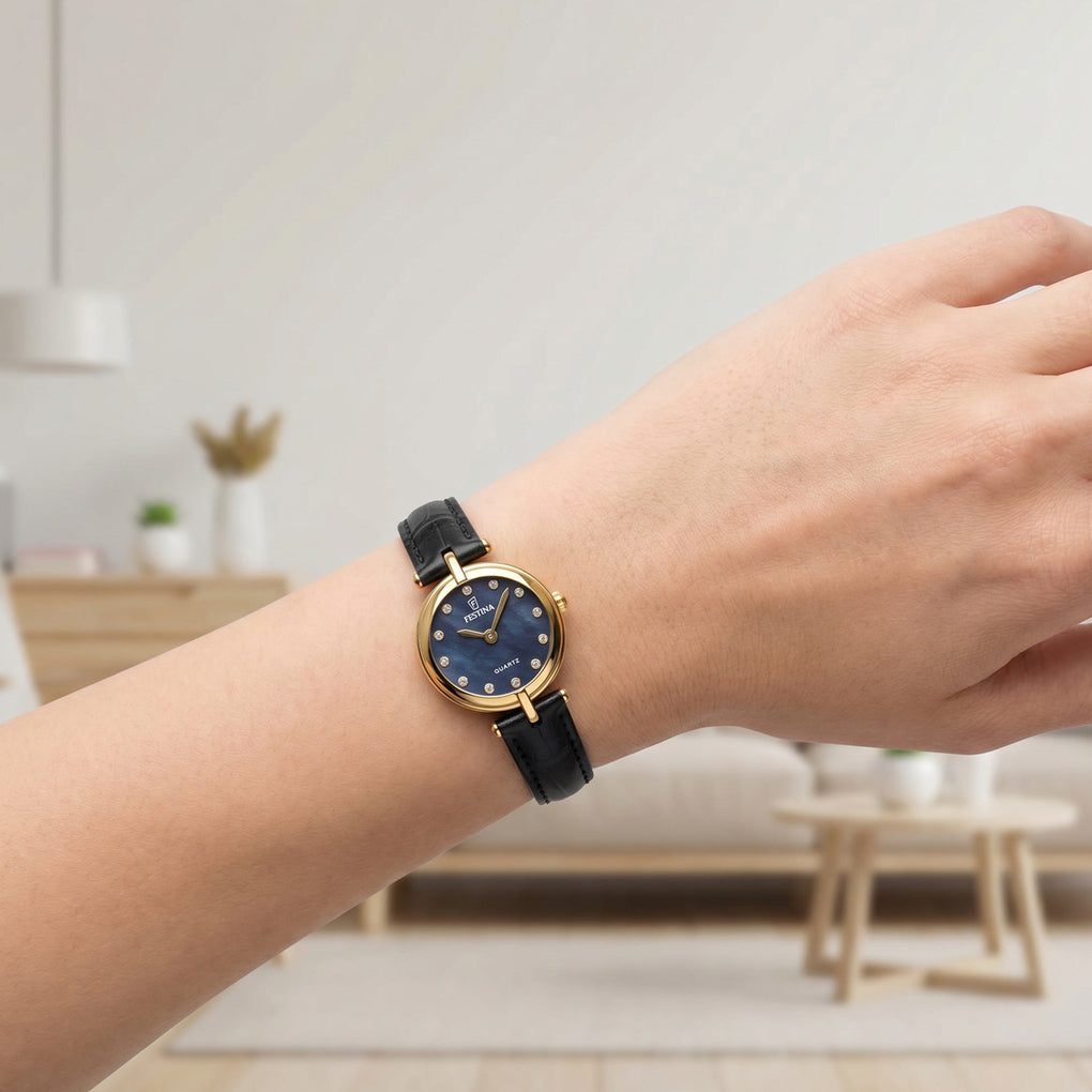 Reloj Festina Mademoiselle F20788/4 puesto en la muñeca