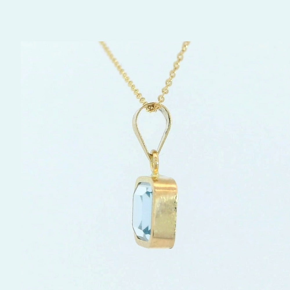 Colgante oro 9k nano agua marina cuadrado
