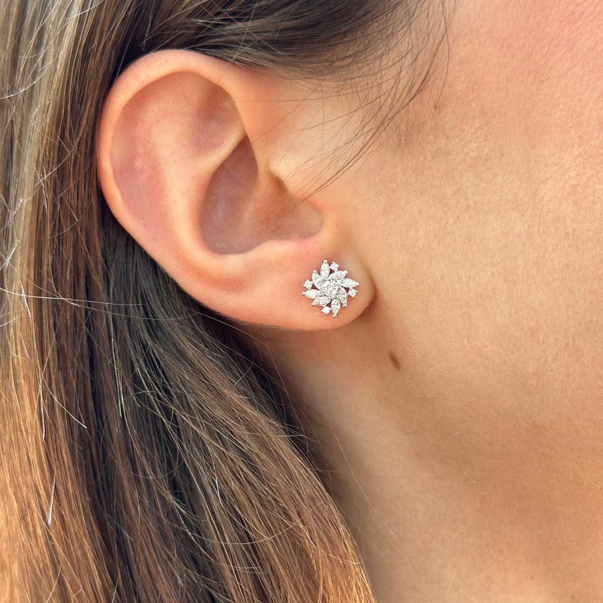 Pendientes Elegance de plata de ley 925 con copo de circonitas de 10 mm