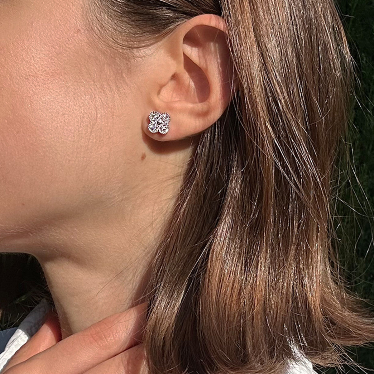 Pendientes y colgante de plata de ley en forma de pétalos con circonitas foto 2