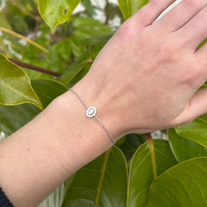 Pulsera de plata de ley 925 con circonita oval orlada de circonitas