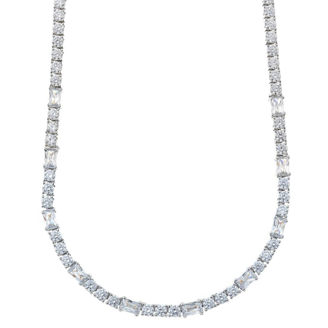 Gargantilla 112C0131 de Salvatore plata de la colección "wedding" formada por una tira de circonitas de alta calidad que le dan un brillo superior al de otras marcas