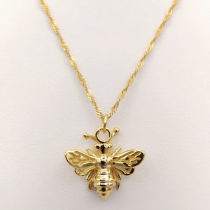 Colgante de plata abeja con cadena chapado en oro detalle