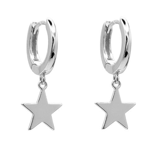 Pendientes de plata aros con estrellas, el arito mide 12 mm y la estrella 9 mm.
