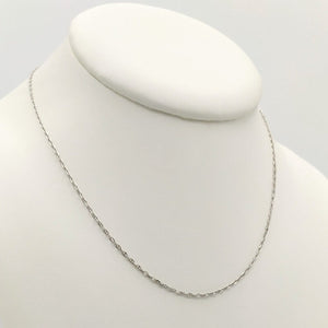 Cadena de plata de ley tipo ancla forzada 40 cm, una cadena muy fina para llevar con algún colgante. cuello